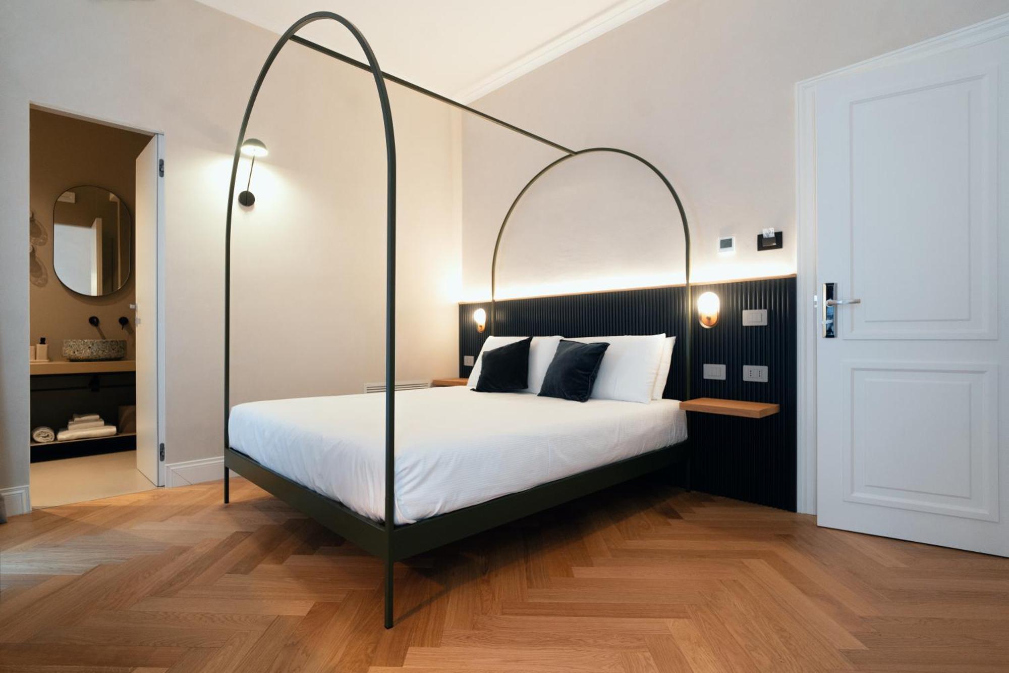 Gasthof The Flow - Via Del Corso Rom