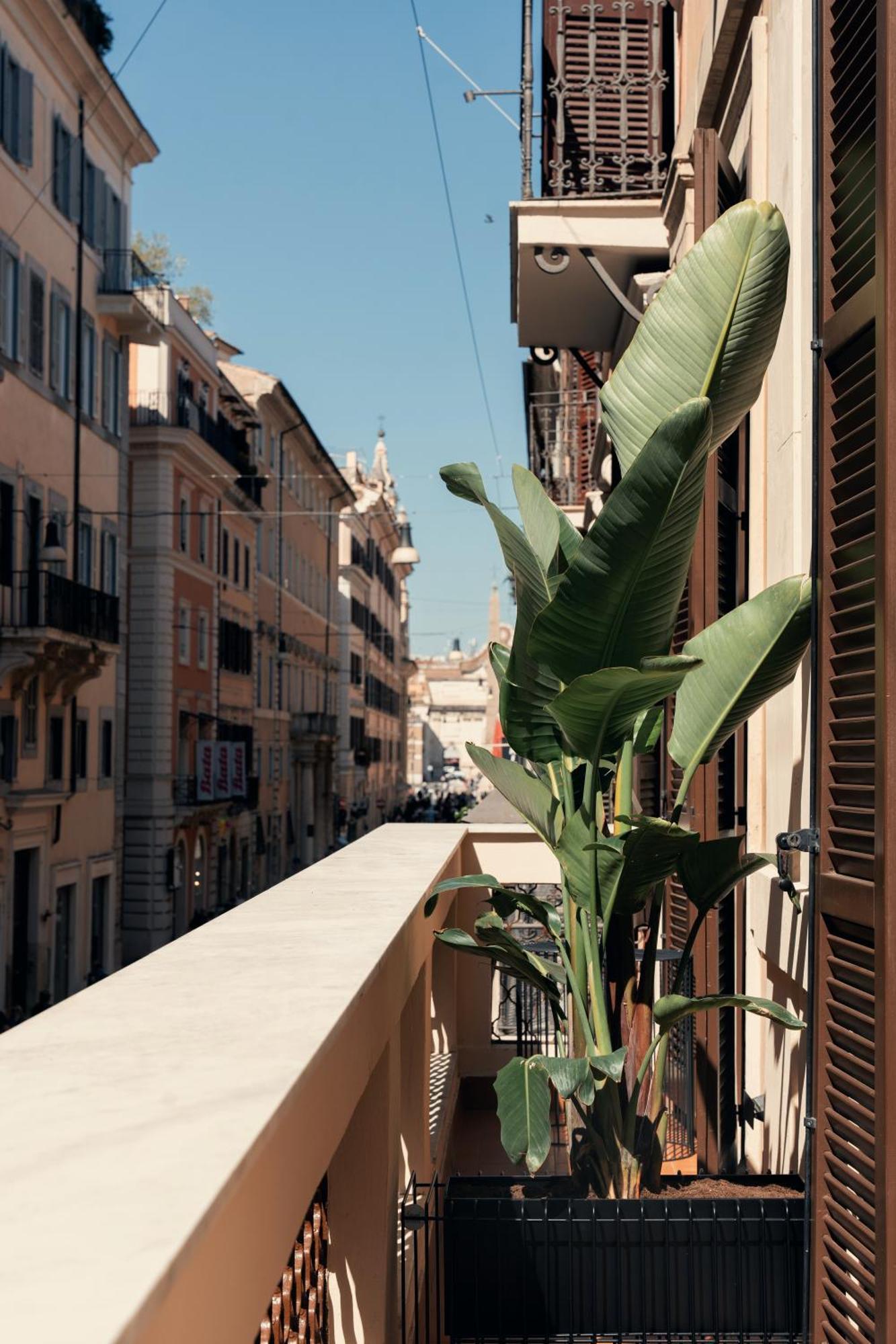 The Flow - Via Del Corso Roma
